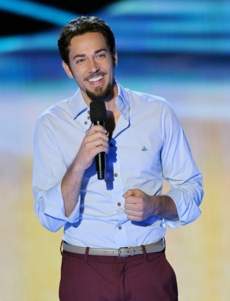 Gambar Foto Zachary Levi di Teen Choice Awards 2012