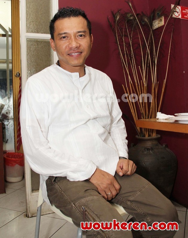 Gambar Foto Anang Hermansyah Saat Ditemui di Plasa 2 Pondok Indah