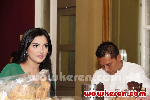 Gambar Foto Ashanty dan Anang Saat Ditemui di Plasa 2 Pondok Indah
