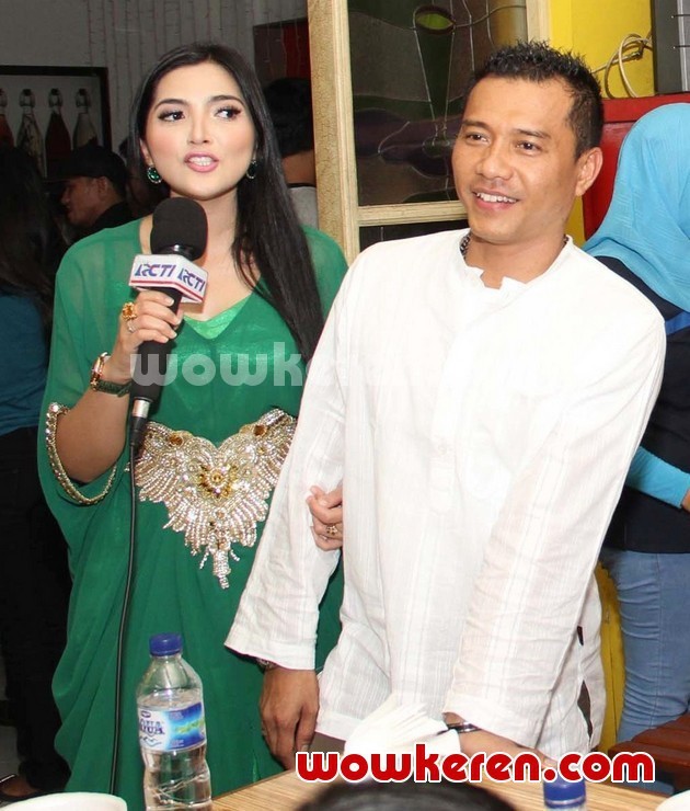 Gambar Foto Ashanty dan Anang Saat Ditemui di Plasa 2 Pondok Indah