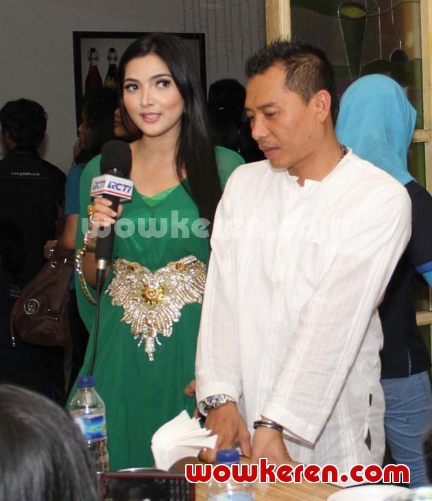 Gambar Foto Ashanty dan Anang Saat Ditemui di Plasa 2 Pondok Indah