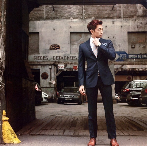 Gambar Foto Rain di Majalah Esquire Edisi Maret 2011