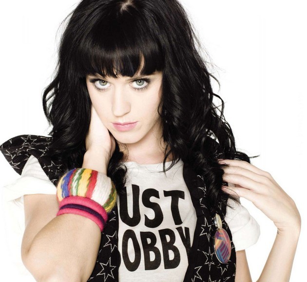 Gambar Foto Katy Perry Berpose untuk Majalah Nylon
