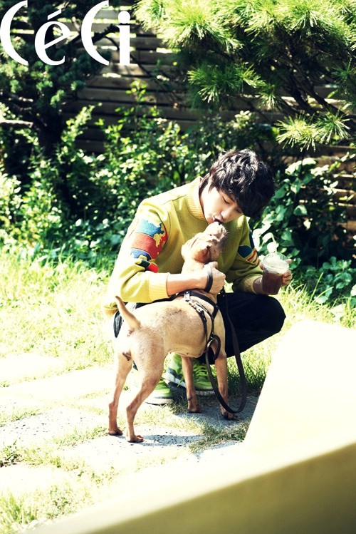 Gambar Foto Jung Il Woo di Majalah CeCi Edisi Oktober 2011