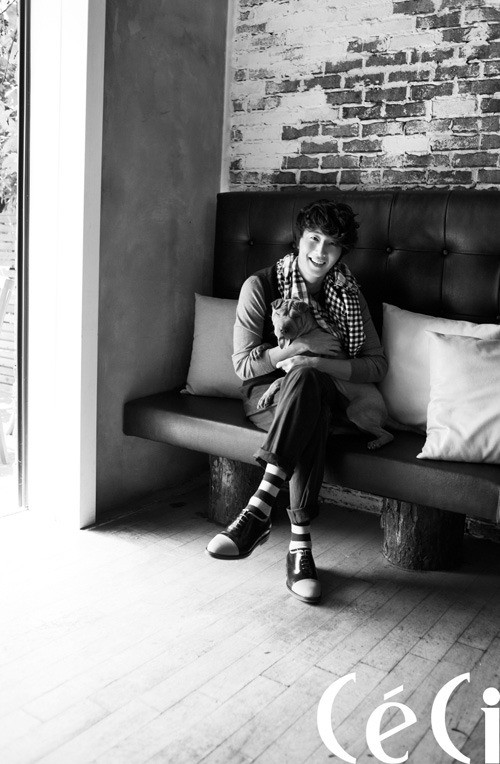 Gambar Foto Jung Il Woo di Majalah CeCi Edisi Oktober 2011
