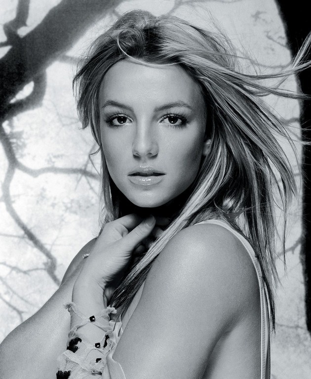 Gambar Foto Britney Spears Berpose untuk Promo Album 'In The Zone'