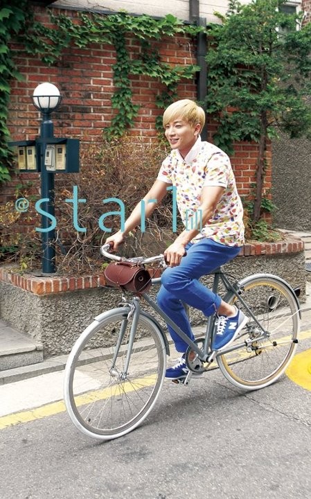 Gambar Foto Leeteuk Super Junior di Majalah @Star1 Edisi Agustus 2012