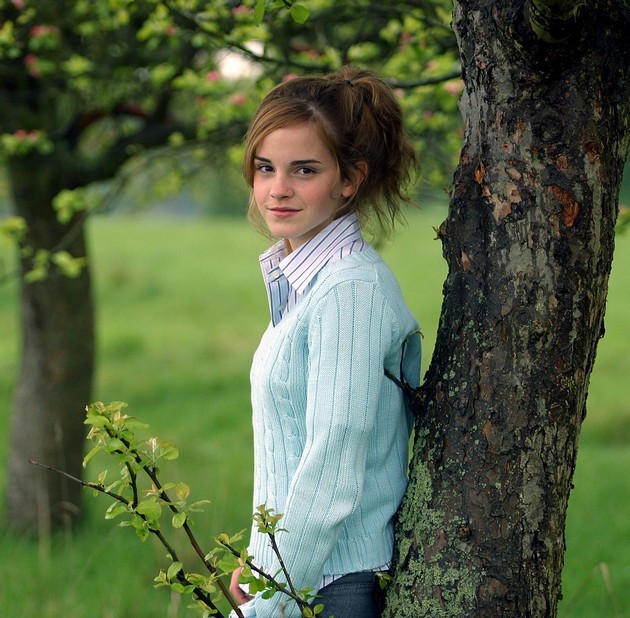 Gambar Foto Emma Watson Berpose untuk LA Times