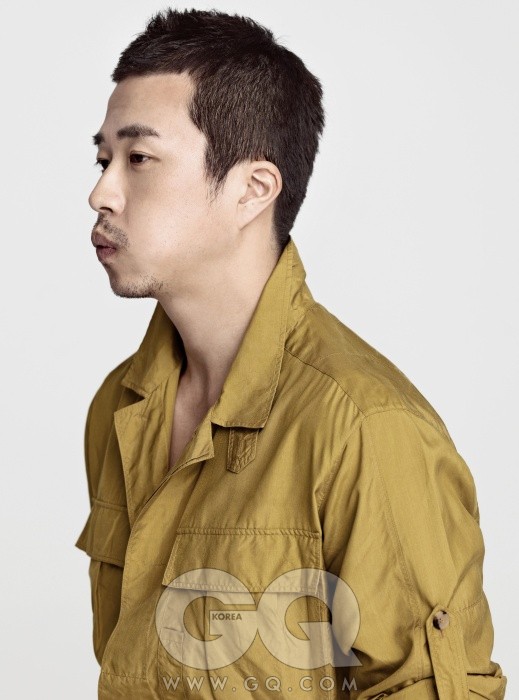 Gambar Foto Kwon Sang Woo di Majalah GQ Edisi Maret 2011