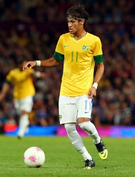 Gambar Foto Neymar dari Brazil saat Melawan Korea di Olimpiade 2012