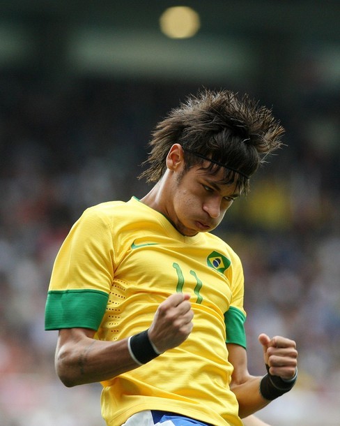 Gambar Foto Neymar dari Brazil saat Melawan Honduras di Olimpiade 2012