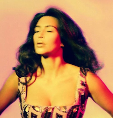 Gambar Foto Photoshoot Kim Kardashian di New York Magazine