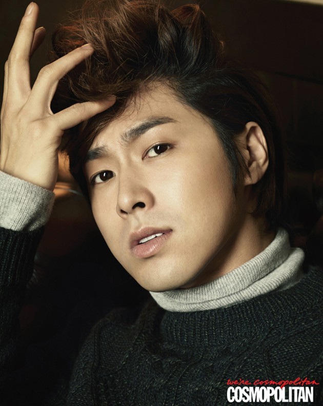 Gambar Foto U-Know Yunho Bergaya ala 50-an di Cosmopolitan Edisi September 2012