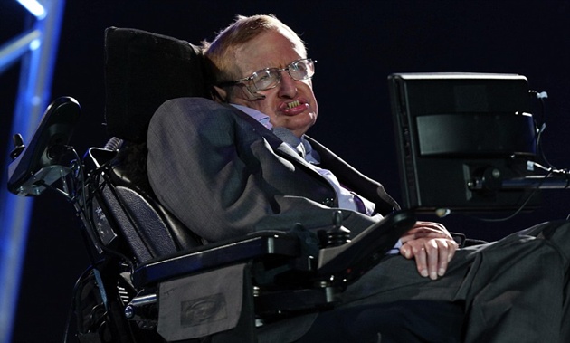 Gambar Foto Professor Stephen Hawking Hadir di Olympic Stadium