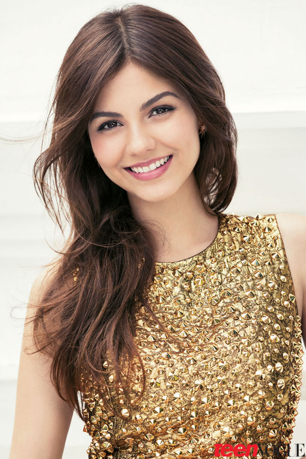 Gambar Foto Photoshoot Victoria Justice di Majalah Teen Vogue Edisi October 2012
