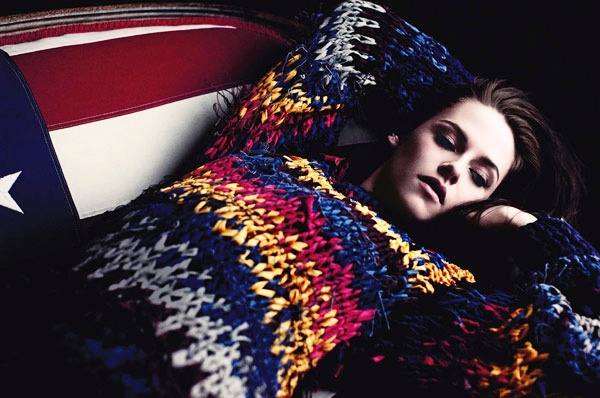Gambar Foto Kristen Stewart di Majalah Glamour Jerman Edisi Oktober 2012