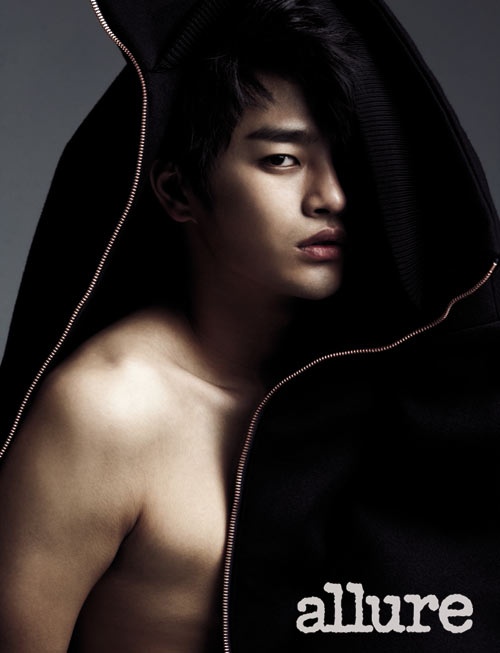 Gambar Foto Seo In Guk di Majalah Allure Korea Edisi Oktober 2012