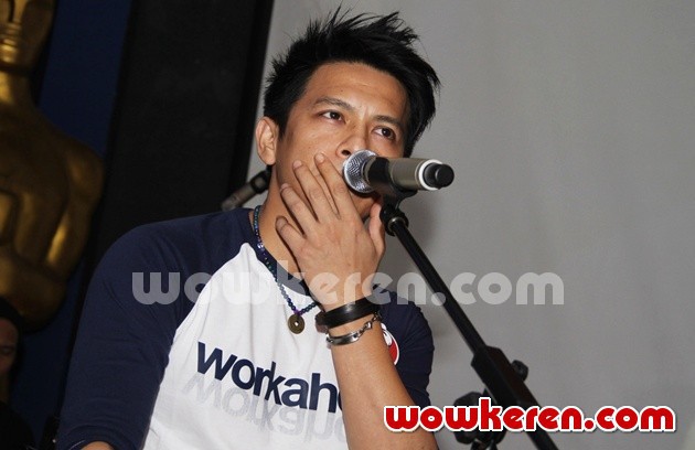 Gambar Foto Ariel NOAH Saat Peluncuran Album 'Seperti Seharusnya'