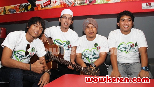 Gambar Foto Wali Saat Peluncuran Album '3 In 1'