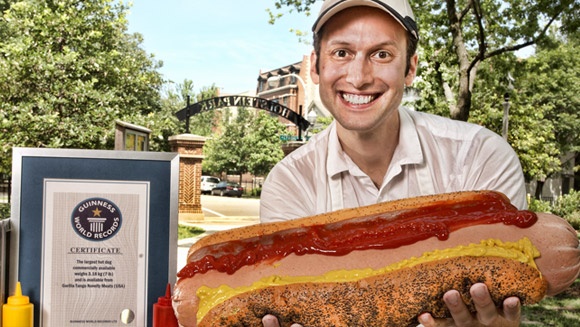 Gambar Foto Perusahaan Dan Abbate Berhasil Membuat Hot Dog Terbesar di Dunia