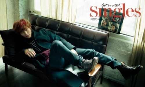 Gambar Foto Onew SHINee di Majalah Singles Edisi Oktober 2012