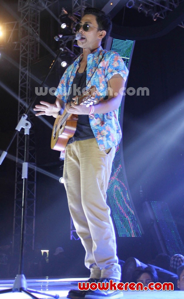 Gambar Foto Penampilan Budi Doremi di Inbox Awards SCTV 2012