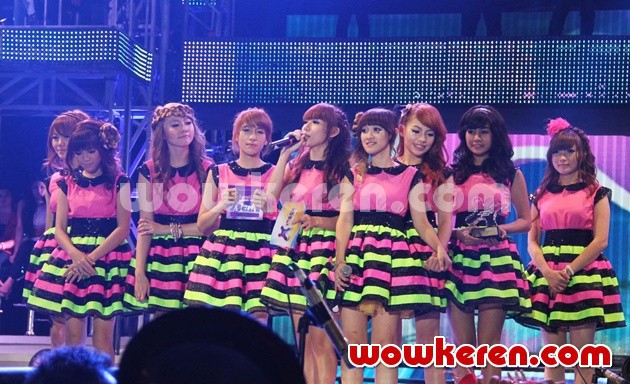 Gambar Foto Penampilan Cherry Belle di Inbox Awards SCTV 2012
