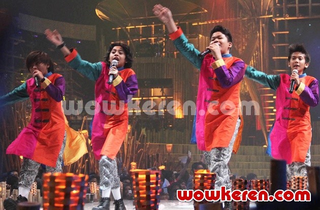 Gambar Foto Penampilan Coboy Junior di Hut Global TV ke-10