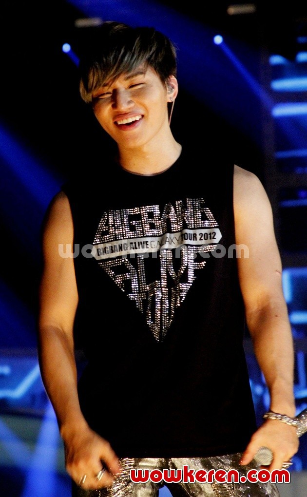 Gambar Foto Penampilan Daesung Saat Konser