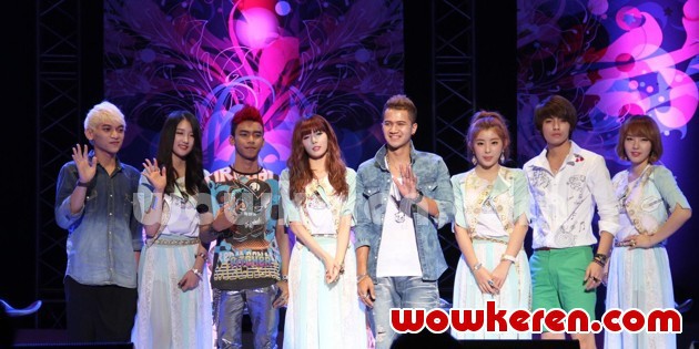 Gambar Foto 4Minute dan S4 Saat Jumpa Pers Showcase '4Minute Volume Up Party'