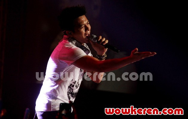 Gambar Foto Aksi NOAH di Konser 'The Greatest Session Of The History'