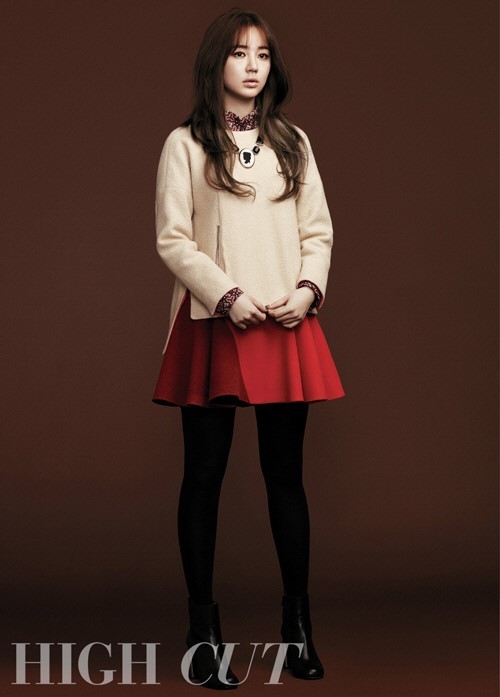Gambar Foto Yoon Eun Hye di Majalah High Cut Edisi November 2012