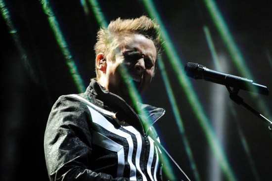 Gambar Foto Penampilan Muse di MTV EMA 2012