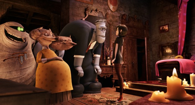 Gambar Foto Para Penghuni Hotel Transylvania Berbicara Pada Mavis