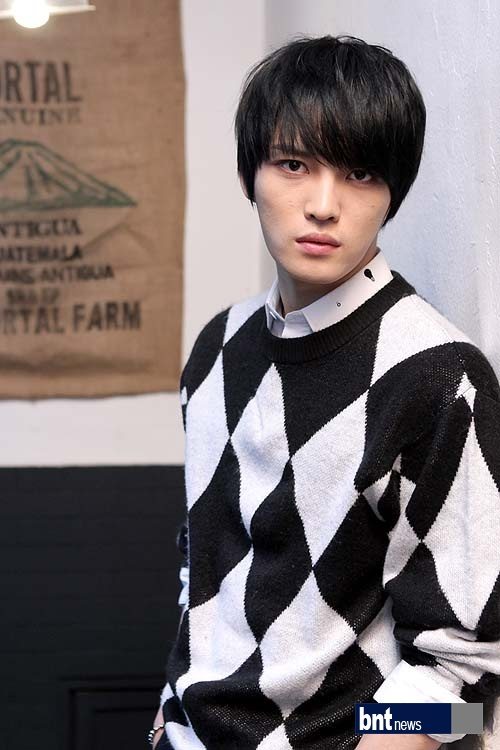 Gambar Foto Hero Jaejoong Saat Wawancara dengan bntNews