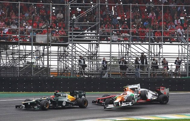 Gambar Foto Nico Hulkenberg Kehilangan Kontrol Mobilnya di Lap ke-55