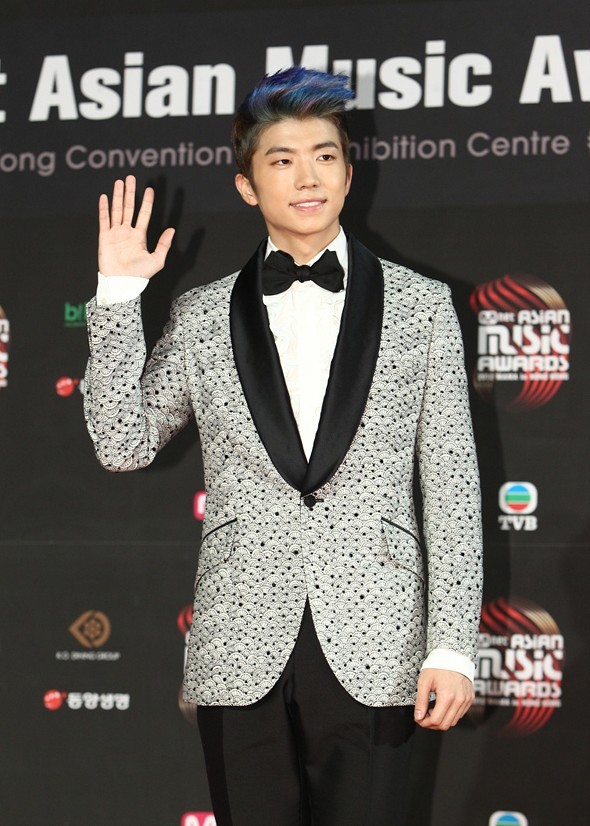 Gambar Foto Wooyoung di Mnet Asian Music Awards 2012