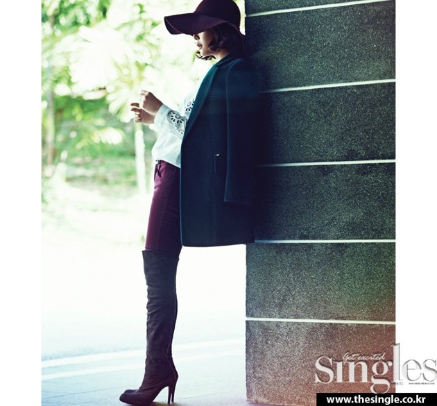 Gambar Foto Hwang Jung Eum di Majalah Singles Edisi Desember 2012