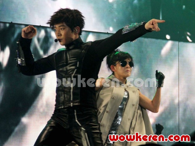 Gambar Foto Penampilan Junho 2PM di Konser 'What Time Is It Live Tour In Jakarta'