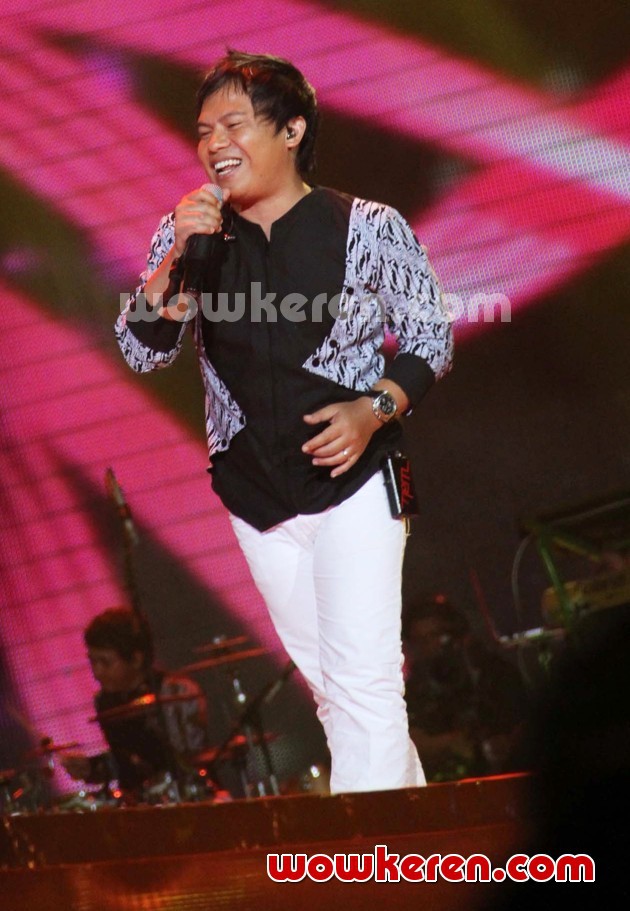Gambar Foto Penampilan Wali di Konser HUT Indosiar ke-18