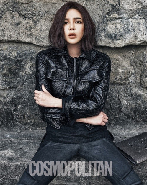 Gambar Foto Park Si Yeon di Majalah Cosmopolitan Edisi Februari 2013