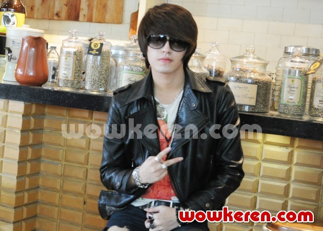 Gambar Foto Arthur S4 Saat Ditemui di My Kopi O