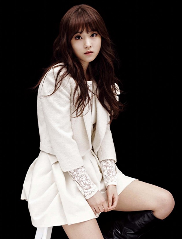 Gambar Foto Park Bo Young di Majalah Esquire Korea Edisi Januari 2013