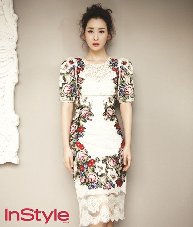 Gambar Foto Lee Da Hae di Majalah InStyle Edisi Februari 2013