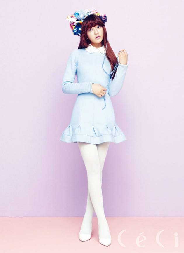 Gambar Foto Park Sae Young di Majalah CeCi Edisi Februari 2013