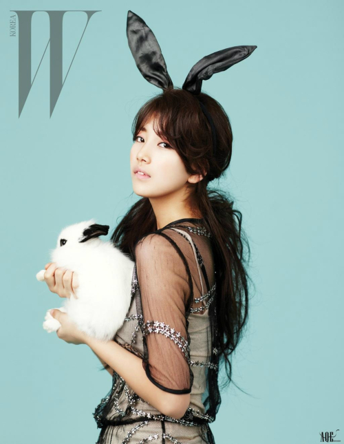 Gambar Foto Suzy miss A di Majalah W Korea Edisi Februari 2013