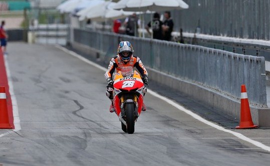 Gambar Foto Aksi Dani Pedrosa di Tes Perdana MotoGP 2013