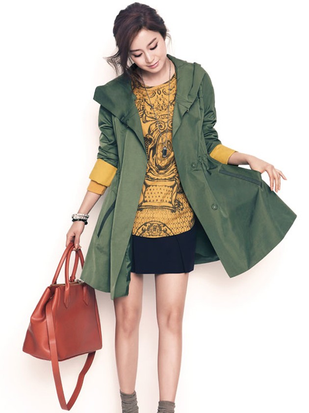 Gambar Foto Kim Tae Hee di Katalog Fashion ISABEY de PARIS
