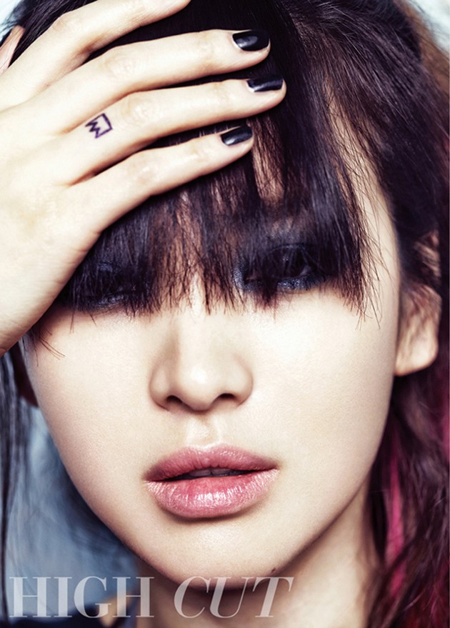 Gambar Foto Song Hye Kyo di Majalah High Cut Edisi Februari 2013