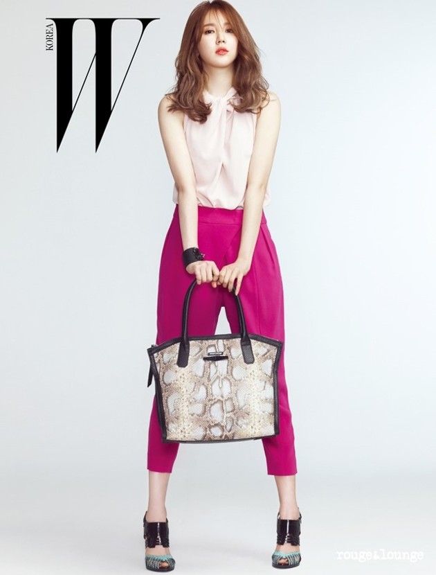 Gambar Foto Yoon Eun Hye di Majalah W Korea Edisi Maret 2013
